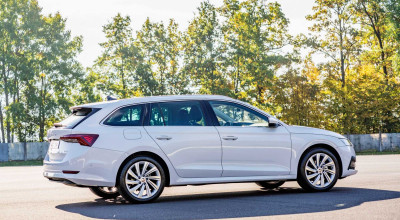 Skoda are motiv de sărbătoare! Octavia Combi împlinește 25 de ani de la lansare Skoda are motiv de sărbătoare! Octavia Combi împlinește 25 de ani de la lansare - Photo
