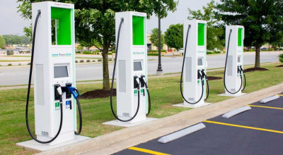 Decis! La fiecare 60 km a drumurilor principale din Europa, vor fi instalate stații rapide de încărcare - Photo