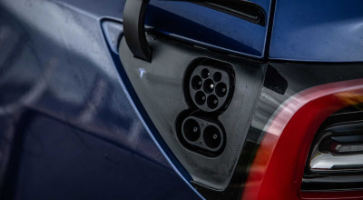 În Marea Britanie, asigurarea pentru mașini electrice este dublu mai scumpă, față de mașini termice - Photo