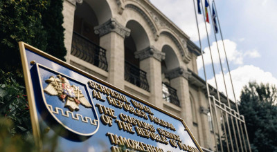 Rapid și fără impedimente! O vameșă este reținută pentru corupere pasivă - Photo