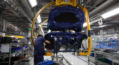 Bavarezii construiesc fabrică de baterii pentru mașini electrice în Thailanda Bavarezii construiesc fabrică de baterii pentru mașini electrice în Thailanda - Photo