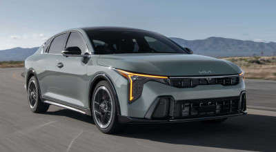 Kia prezintă a 4-a generație a modelului K4. Este disponibil și în versiune GT Line Kia prezintă a 4-a generație a modelului K4. Este disponibil și în versiune GT Line - Photo