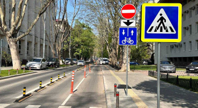 Pe str. 31 August 1989, se instalează semafor pentru cicliști! Este o premieră pentru Chișinău - Photo