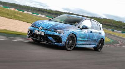 Volkswagen Golf R facelift va primi un motor de 333 CP și doar transmisie automată Volkswagen Golf R facelift va primi un motor de 333 CP și doar transmisie automată - Photo