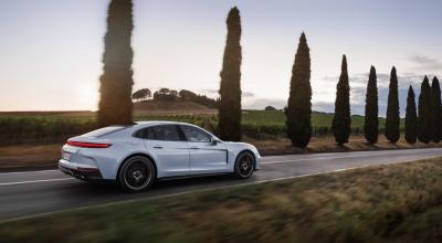 Cel mai puternic Porsche Panamera de până acum! Germanii dezvăluie noi versiuni pentru Panamera Cel mai puternic Porsche Panamera de până acum! Germanii dezvăluie noi versiuni pentru Panamera - Photo