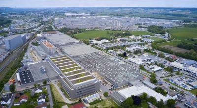 Uzina BMW din Dingolfing, marchează 10 ani de producție! Uzina BMW din Dingolfing, marchează 10 ani de producție! - Photo