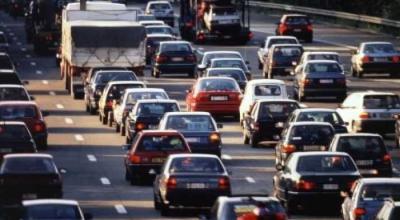 Numărul mijloacelor de transport în Moldova, devine tot mai mare! Majoritatea sunt înregistrate în capitală - Photo