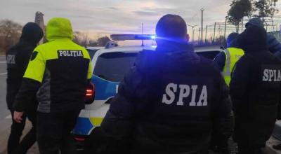 7 polițiști sunt suspectați de corupție, după ce au primit mijloace bănești pentru mușamalizarea încălcărilor RCR - Photo