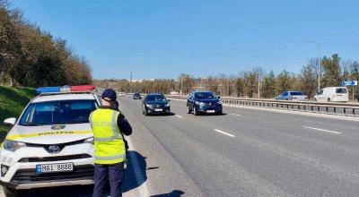 Fără permis pentru 45 de zile și amendă de 2.500 lei - sancțiunile cu care s-a ales un conducător, care circula cu 154 km/h - Photo