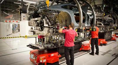 Porsche reduce forța de muncă. Germanii vor concedia încă 1.900 de angajați Porsche reduce forța de muncă. Germanii vor concedia încă 1.900 de angajați - Photo