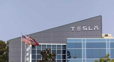 Tesla face primul pas în India. Deschide showroom în Mumbai, chiria căruia costă 2.5 milioane de dolari Tesla face primul pas în India. Deschide showroom în Mumbai, chiria căruia costă 2.5 milioane de dolari - Photo