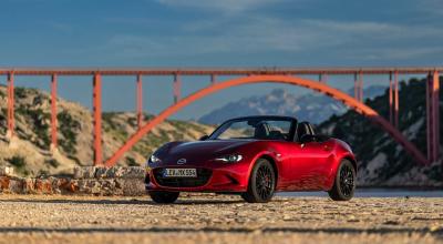 Mazda pregătește o nouă generație MX-5 cu motor aspirat de 2.5 litri și cutie manuală Mazda pregătește o nouă generație MX-5 cu motor aspirat de 2.5 litri și cutie manuală - Photo