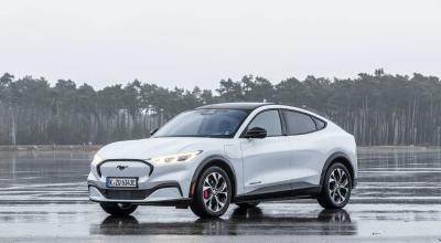 Ford renunță la dezvoltarea unei noi platforme pentru mașinile electrice: decizie strategică din cauza costurilor Ford renunță la dezvoltarea unei noi platforme pentru mașinile electrice: decizie strategică din cauza costurilor - Photo