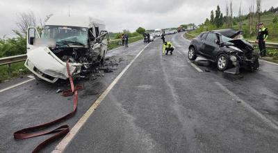 Accident grav pe traseul R-3, lângă Bardar: șase persoane, inclusiv un minor, au ajuns la spital - Photo