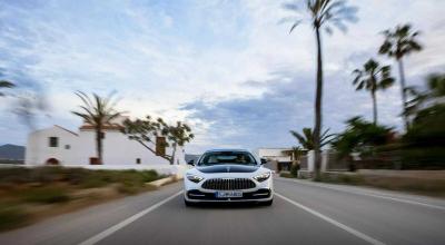 Mercedes-Maybach SL 680 Monogram redefinește luxul cu detalii din piele Nappa și motor V8 Biturbo Mercedes-Maybach SL 680 Monogram redefinește luxul cu detalii din piele Nappa și motor V8 Biturbo - Photo