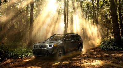 Jeep Cherokee face un comeback spectaculos: primele imagini oficiale cu noua generație au fost publicate Jeep Cherokee face un comeback spectaculos: primele imagini oficiale cu noua generație au fost publicate - Photo