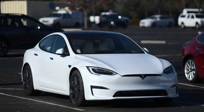 Mai mulți șoferi francezi cer despăgubiri de la Tesla: „Simbolul ecologiei s-a transformat într-un stigmat politic” Mai mulți șoferi francezi cer despăgubiri de la Tesla: „Simbolul ecologiei s-a transformat într-un stigmat politic” - Photo