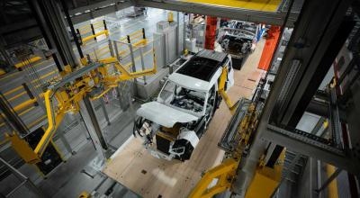 JLR repornește producția după atacul cibernetic care a paralizat uzinele peste o lună - Photo