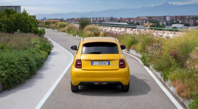 Fiat readuce motorul termic pe 500. Noul 500 Hybrid intră oficial în producție la Mirafiori - Photo