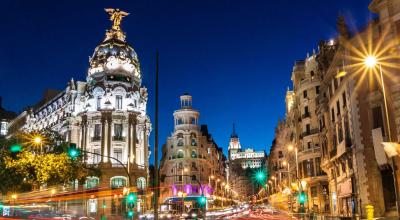 Spania motivează populația să treacă la mașinile electrice și va oferi subvenții care vor să achiziționeze un astfel de automobil - Photo