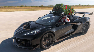 Un Chevrolet Corvette a stabilit un record mondial, după ce a atins 315 km/h cu un pom de Crăciun montat pe plafon - Photo