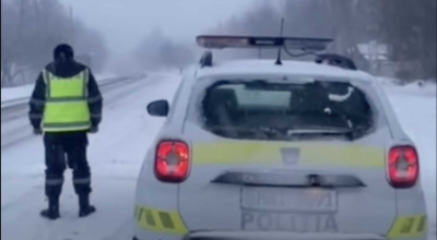 Pe drumurile naționale, se circulă în condiții de iarnă! Poliția atenționează șoferii - Photo