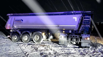 Nici Codul Galben de polei și ghețuș nu mai e o piedică! Unii șoferi continuă să circule cu anvelope de vară - Photo