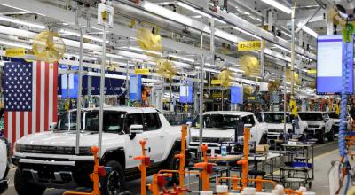 GM frânează cu electrificarea. Politica lui Trump și-a lăsat amprenta - Photo