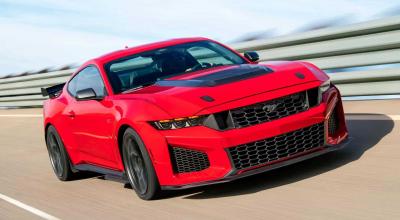 Ford a lansat o nouă versiune pentru Mustang. Este numită Dark Horse SC și are sub capotă un V8 de 5.2 litri - Photo