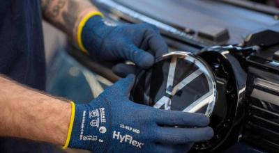 Criză la Volkswagen. Grupul german va elimina 50.000 de locuri de muncă până în 2030 - Photo