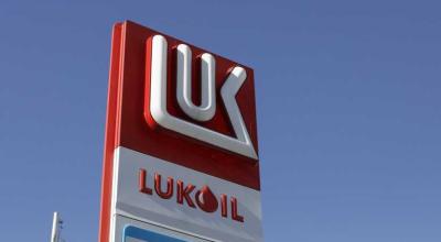 Lukoil revine. Autoritățile deblochează stațiile în contextul crizei de carburanți - Photo