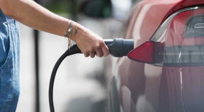 Criza energetică reaprinde interesul pentru energie verde în Europa. Vânzările de mașini electrice cresc accelerat - Photo