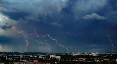 Cod Galben pe tot teritoriul țării. Meteorologii prognozează instabilitate atsmoferică - Photo