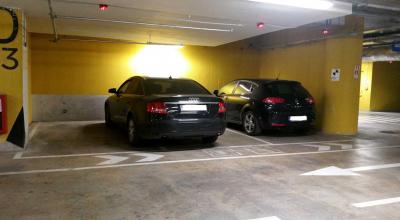 Parchezi mașina pe 2 locuri? Ai putea fi amendat cu 1.500 lei, în urma unei propuneri înaintate de PAS - Photo