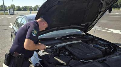 Mașină cu probleme de identificare, oprită la frontiera Giurgiulești. Polițiștii au descoperit neconcordanțe la VIN - Photo