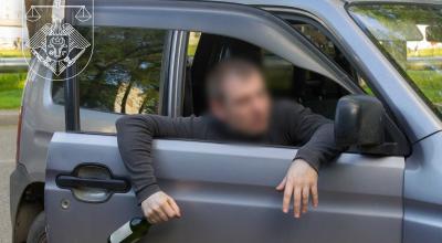 Șofer fără permis, condamnat la 3 ani de închisoare după două accidente produse în aceeași seară și refuzul testării alcoolscopice - Photo