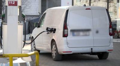 Rusia importă benzină din alte țări. Între timp, șoferii afirmă că motoarele nu mai funcționează normal după alimentare - Photo
