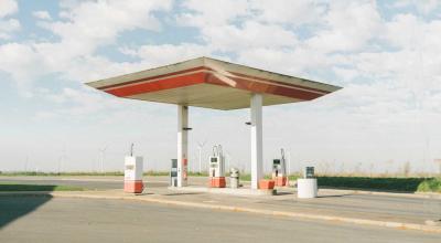 De ce lipsește motorina la unele stații PECO? Explicația ANRE - Photo