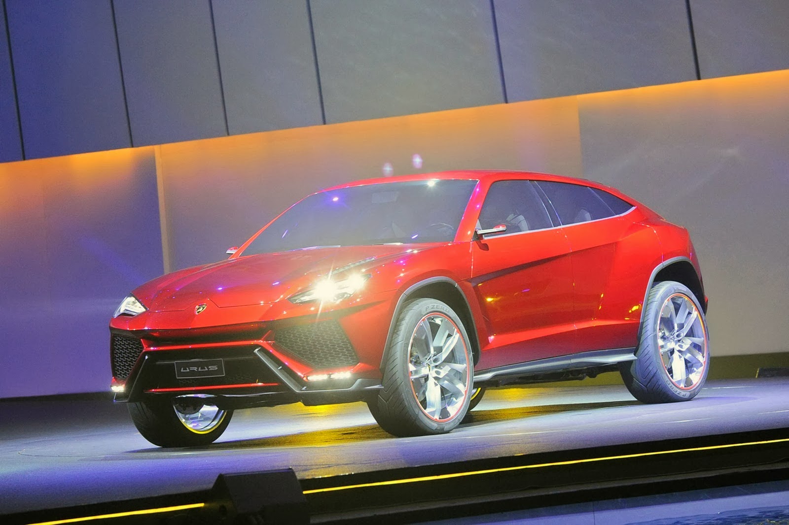 2015-Lamborghini-Urus-Concept-02