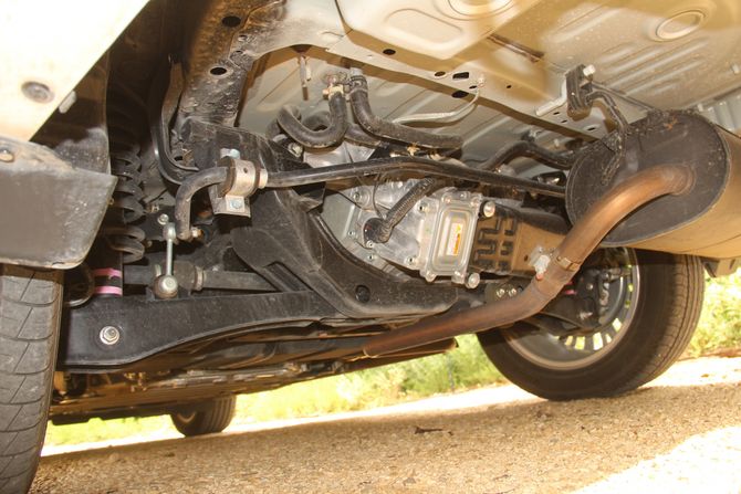 Mitsubishi Outlander PHEV Eșapament